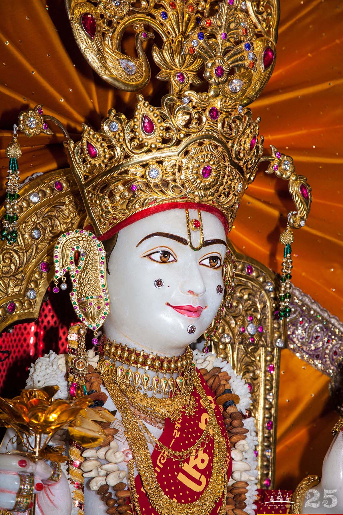 ©1987-2017 SKS Swaminarayan Temple East London